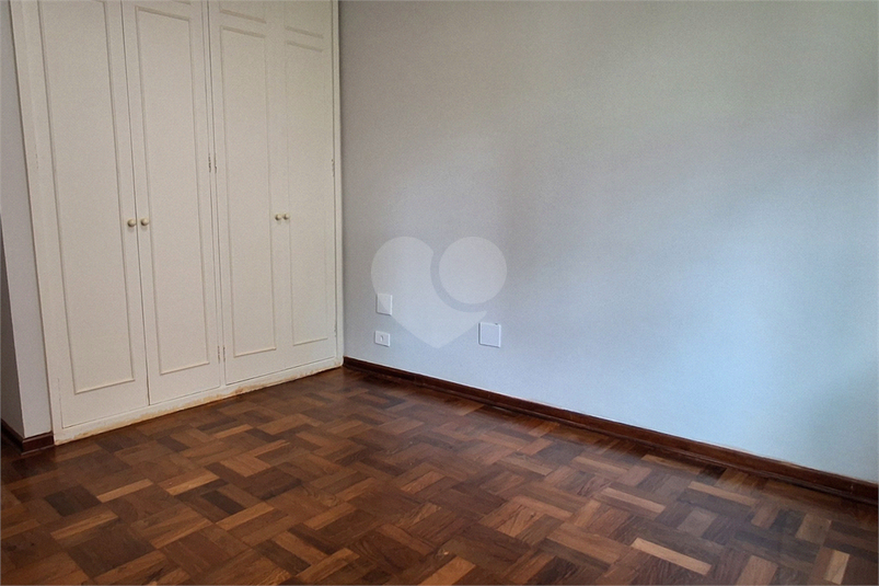 Foto REO479960