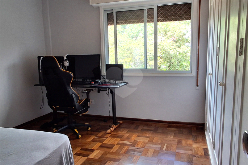 Foto REO479960