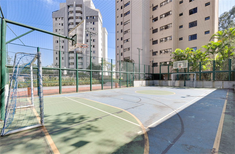 Foto REO48011