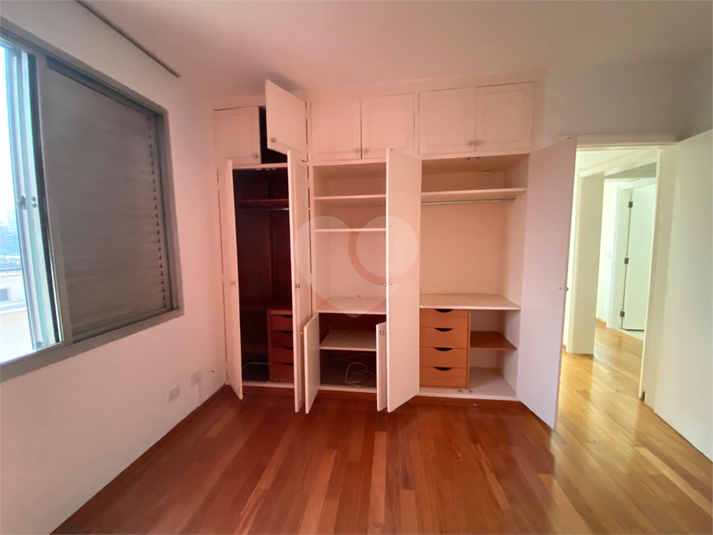 Foto REO481407