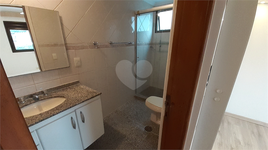 Foto REO4818