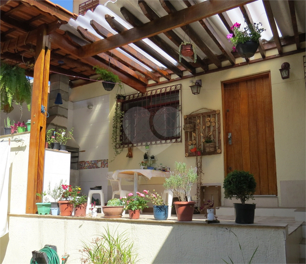 Foto REO482385
