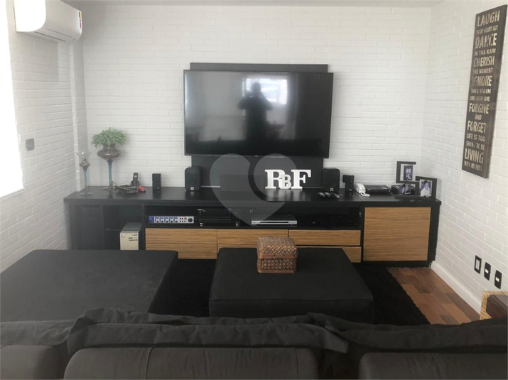 Foto REO482699