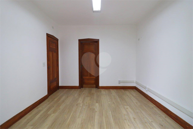 Foto REO483170