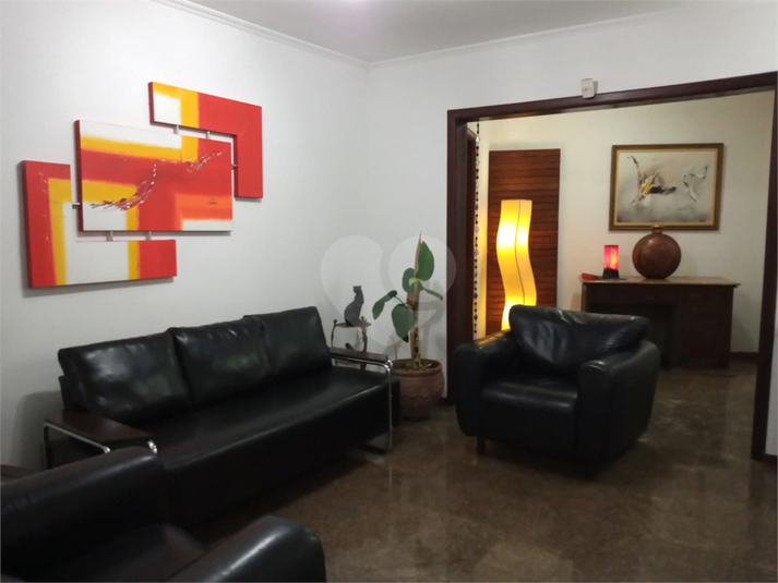 Foto REO483305