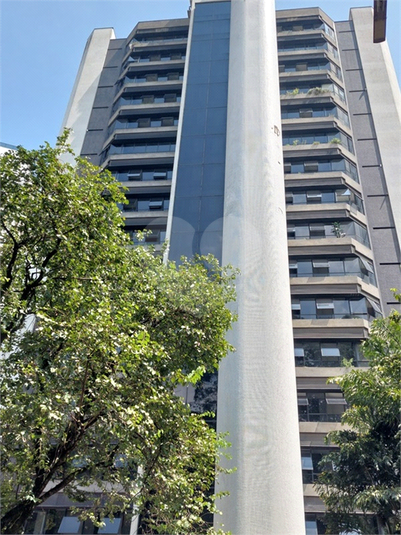 Foto REO4848