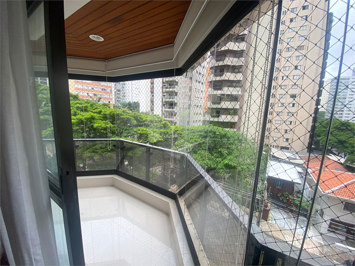 Foto REO485347