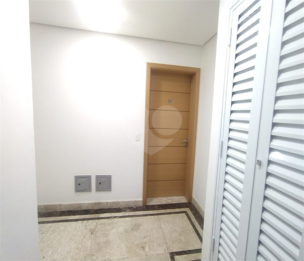 Foto REO486229