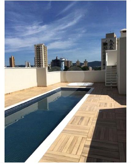 Foto REO486573