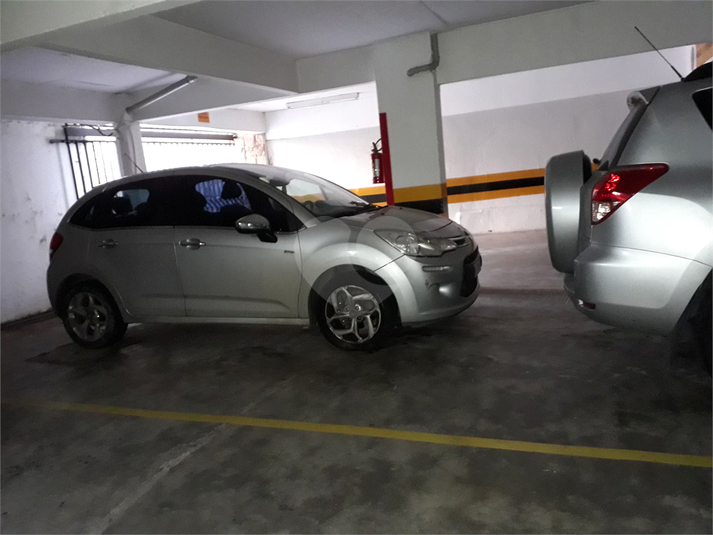 Foto REO487728