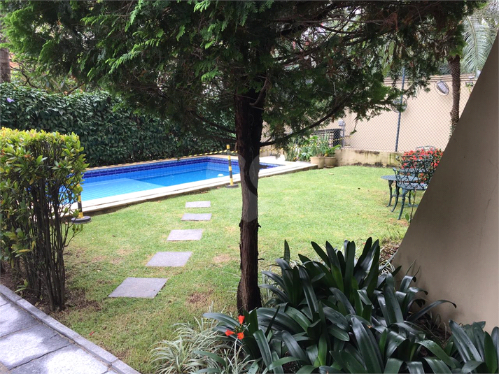 Foto REO490028