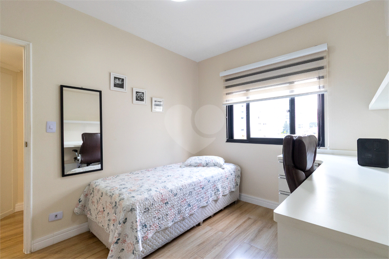Foto REO4901