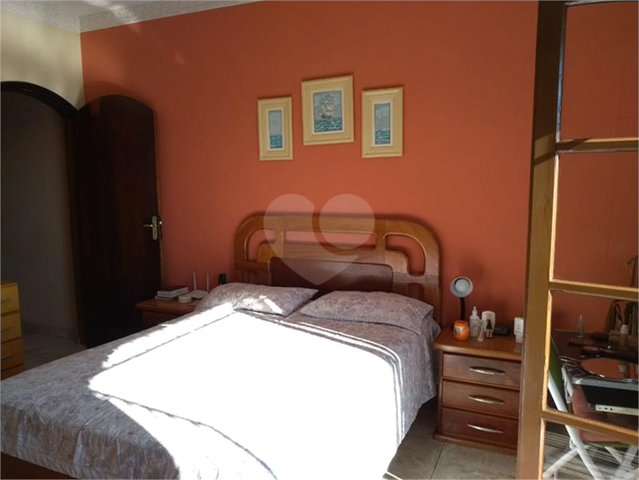 Foto REO490229