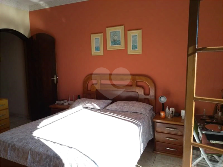Foto REO490229