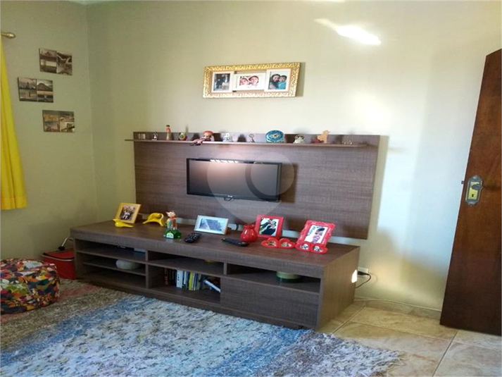 Foto REO490229