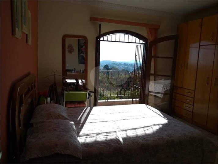 Foto REO490229