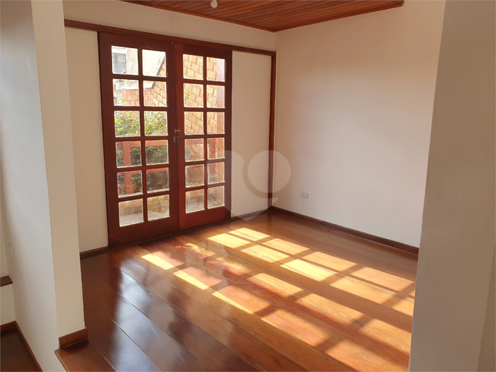 Foto REO490969