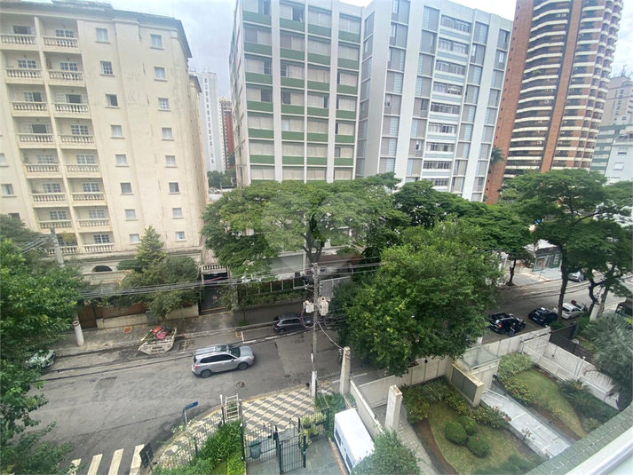 Foto REO491835