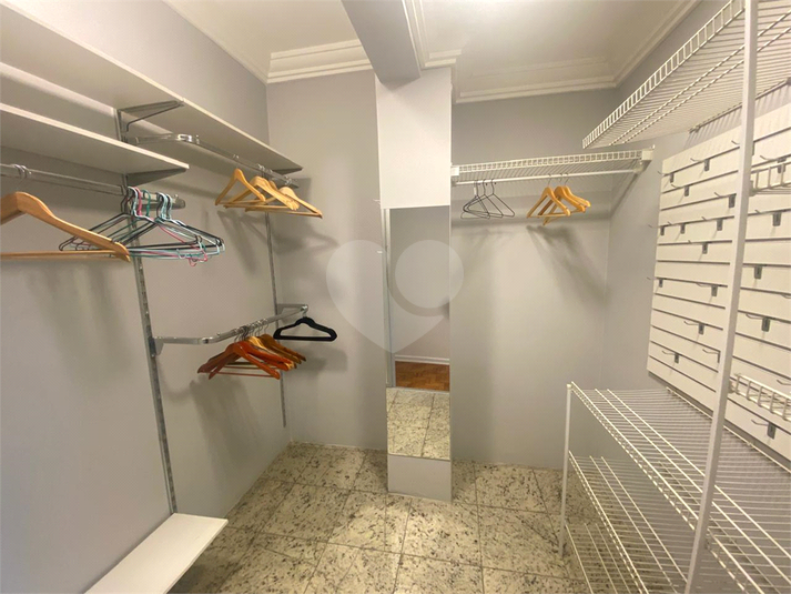 Foto REO491835