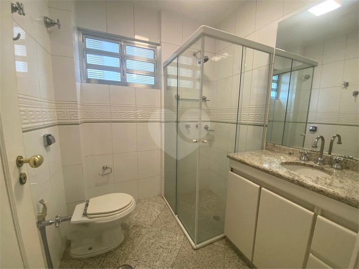 Foto REO491835