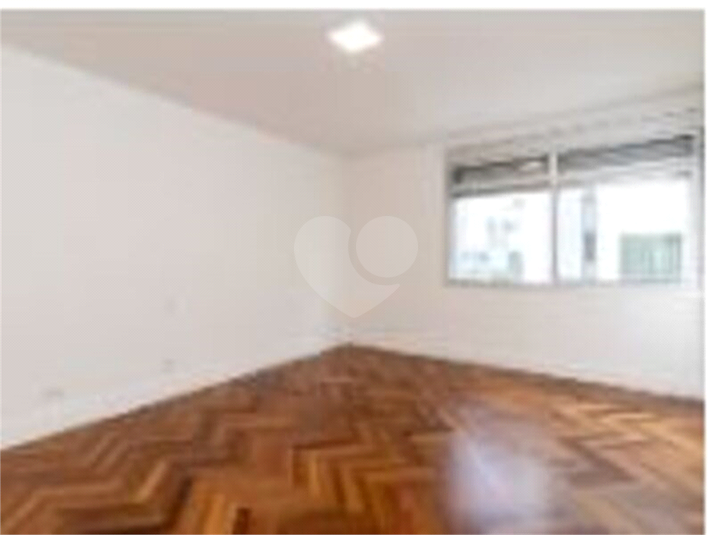 Foto REO492351