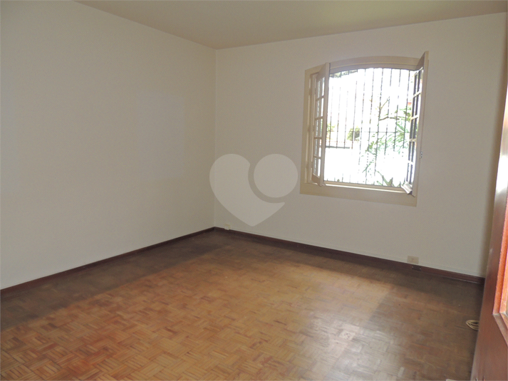Foto REO492439
