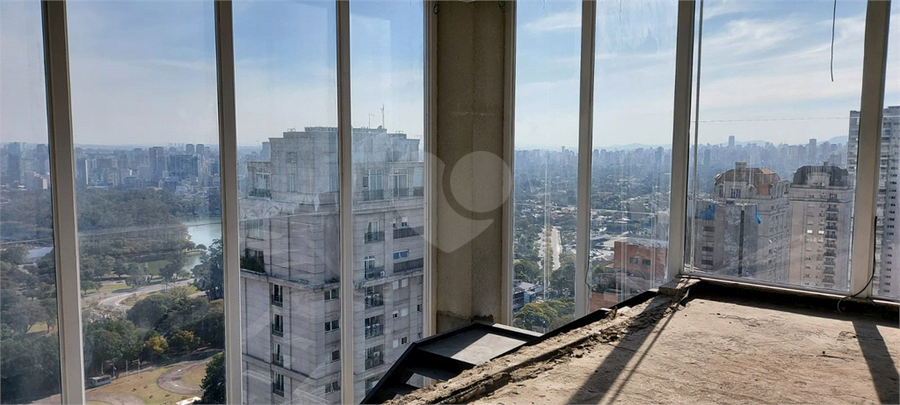 Foto REO492452
