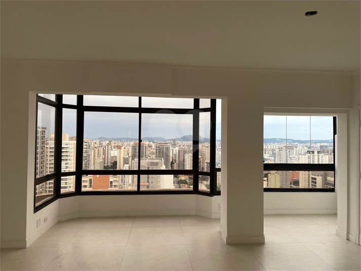Foto REO493134