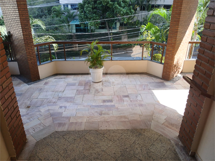 Foto REO493187