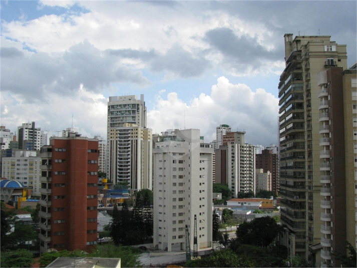 Foto REO493385