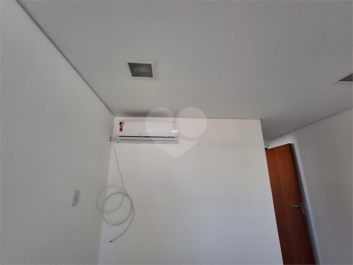 Foto REO494187