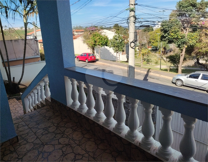 Foto REO496075