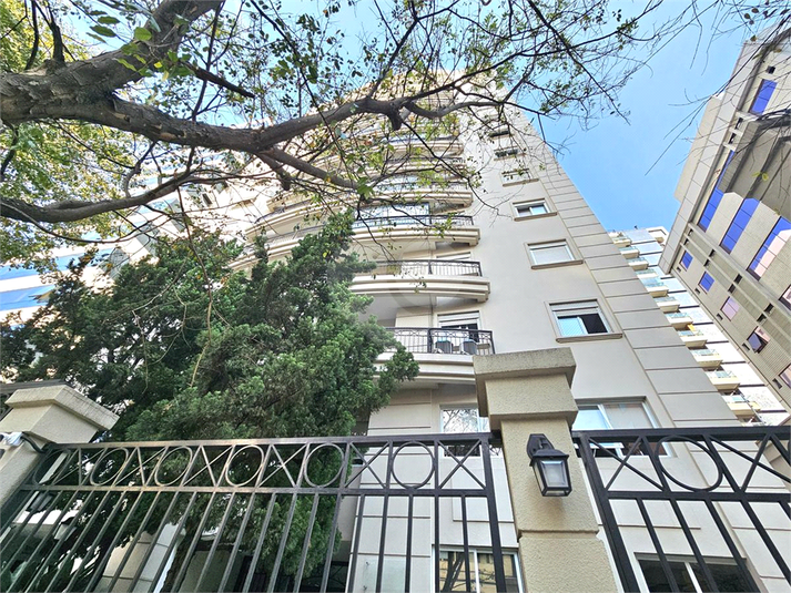 Foto REO496141