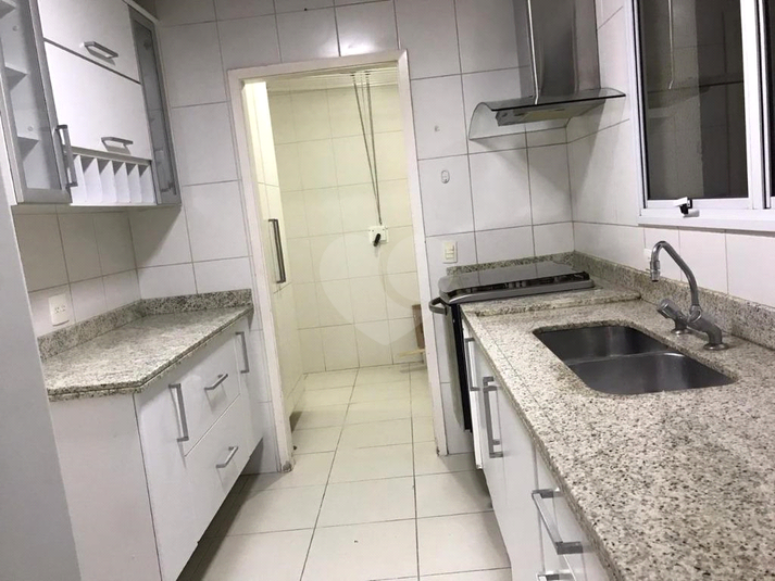 Venda Apartamento São Paulo Santa Cecília REO500597 12