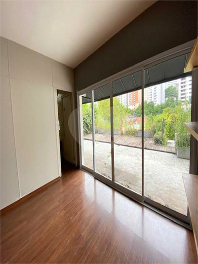 Venda Sobrado São Paulo Pacaembu REO505761 23