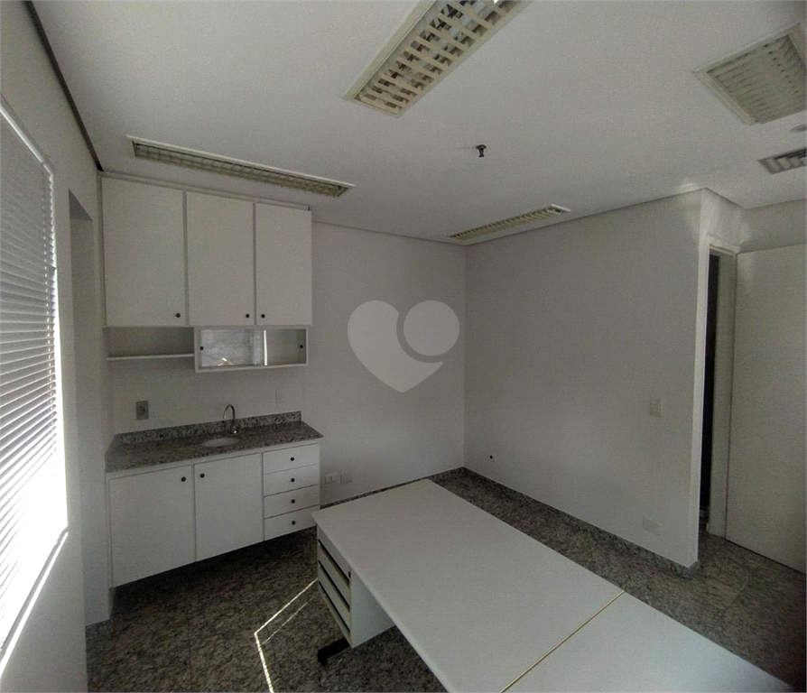 Venda Salas São Paulo Santana REO509556 19