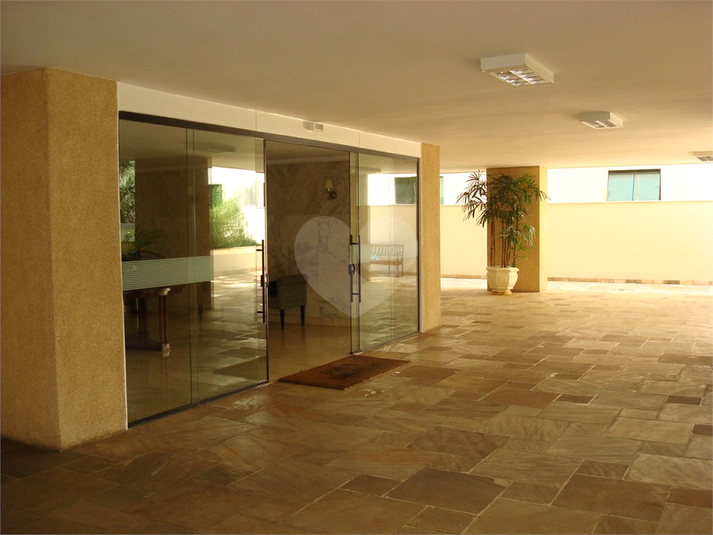 Foto REO510374
