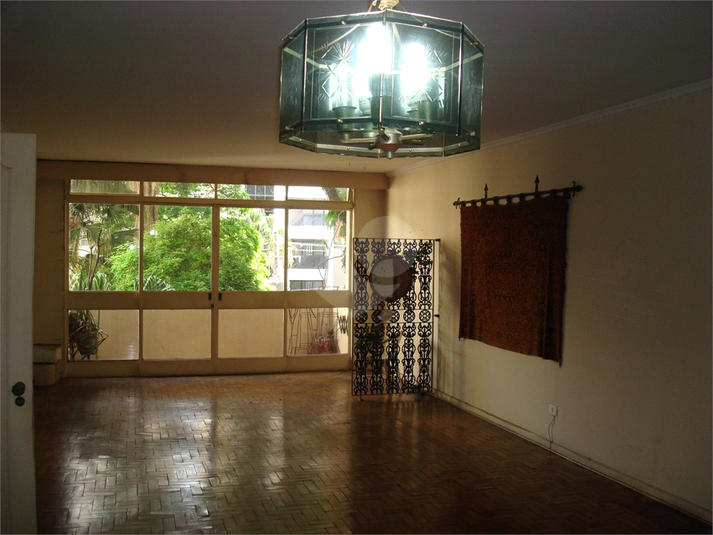 Foto REO510374