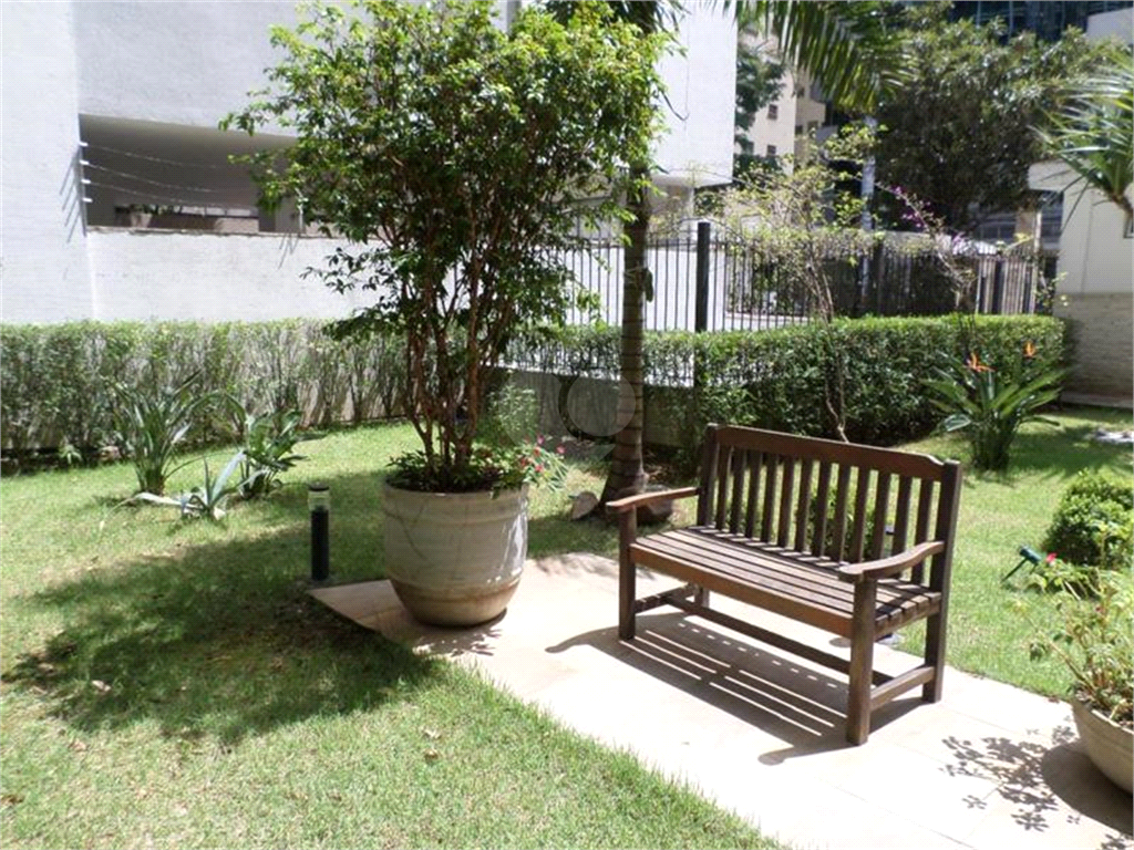 Venda Apartamento São Paulo Cerqueira César REO510666 27