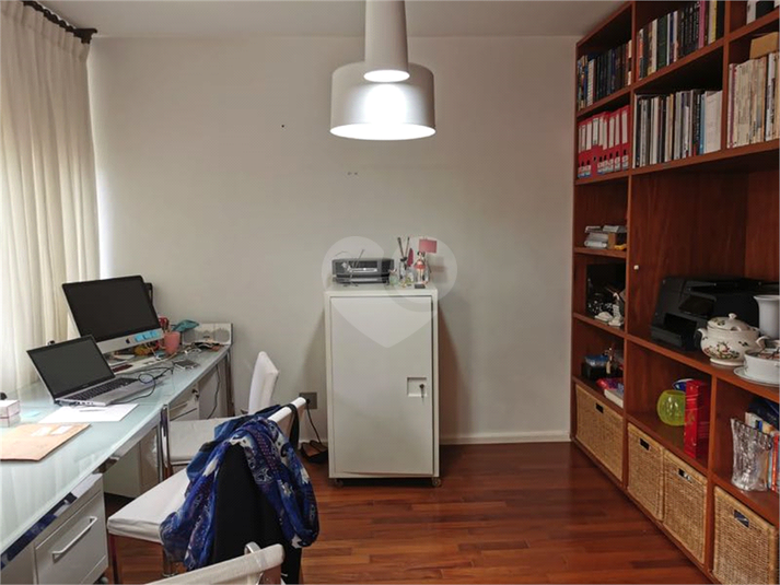 Foto REO510745