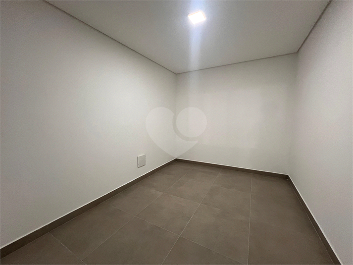 Foto REO512900