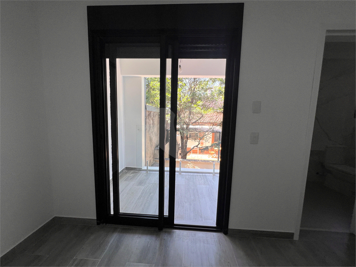 Foto REO512902