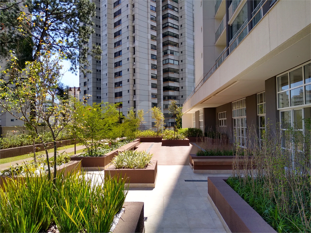 Venda Apartamento São Paulo Real Parque REO518303 27