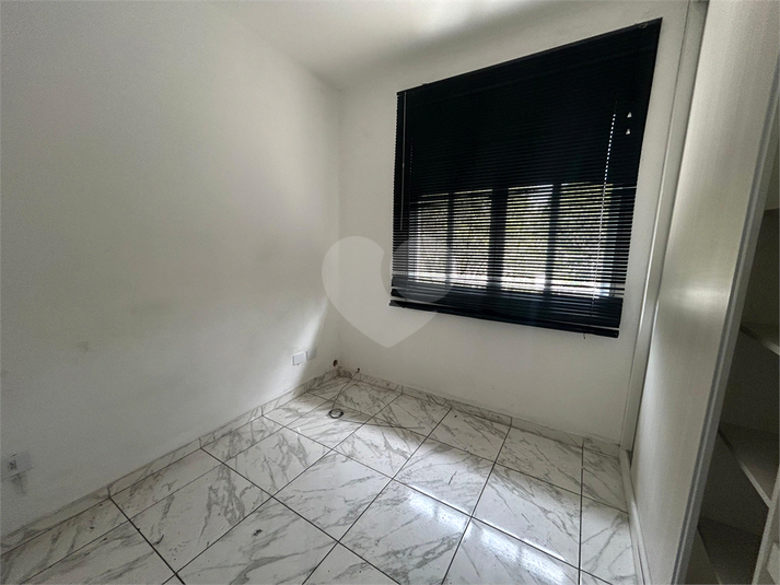 Foto REO520301