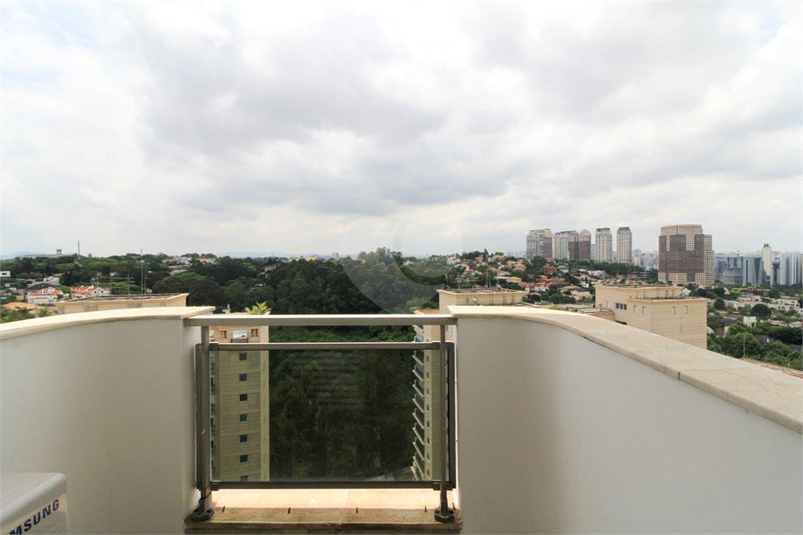 Venda Apartamento São Paulo Real Parque REO52218 9