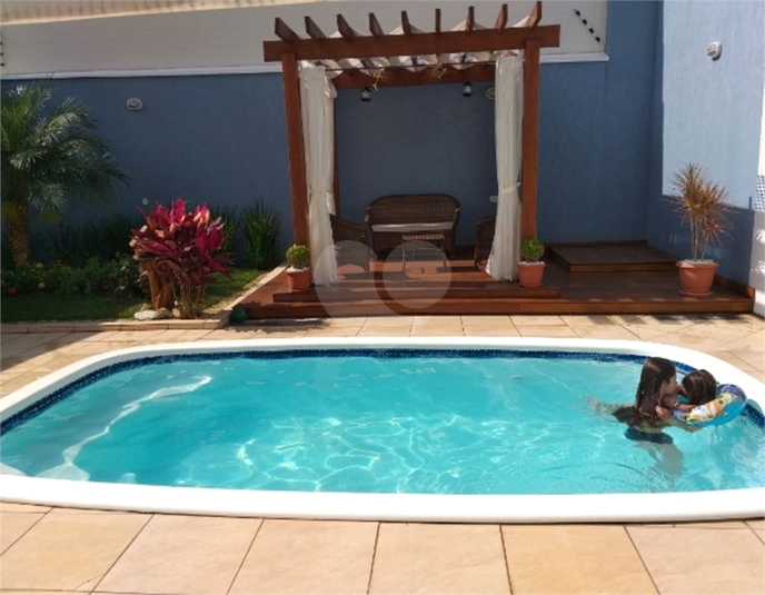 Foto REO524325