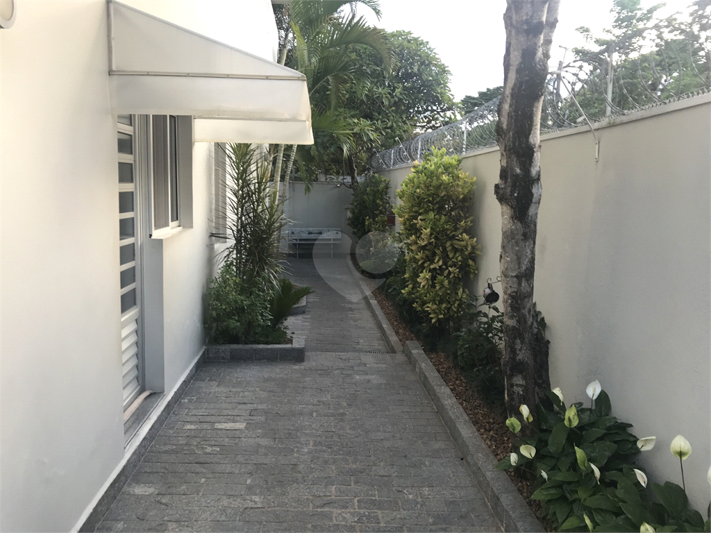 Venda Sobrado São Paulo Jardim Petrópolis REO529963 25