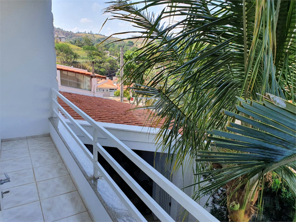 Venda Casa Amparo Jardim São Roberto REO537175 19