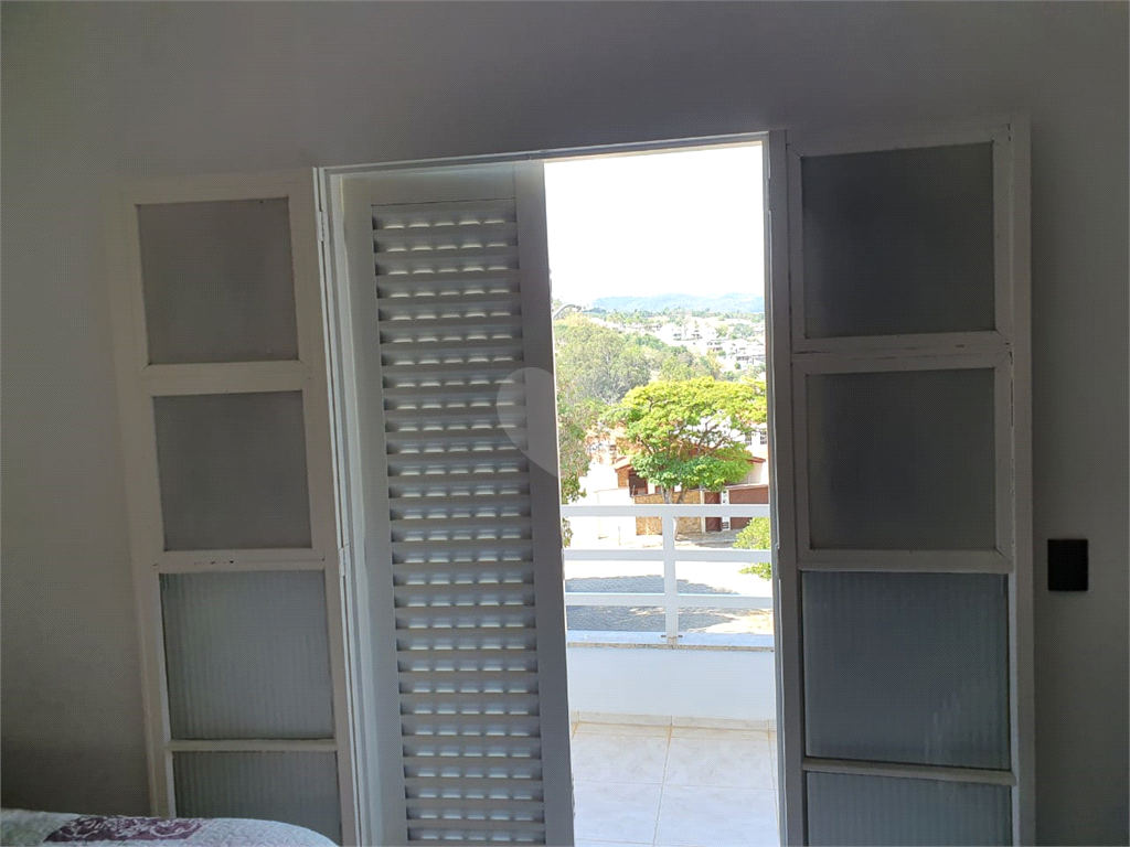 Venda Casa Amparo Jardim São Roberto REO537175 32