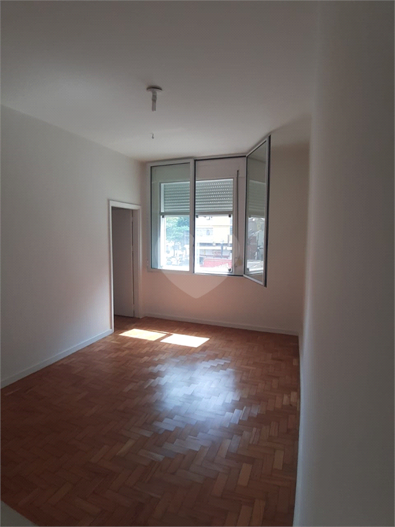 Venda Apartamento São Paulo Campos Elíseos REO537738 3